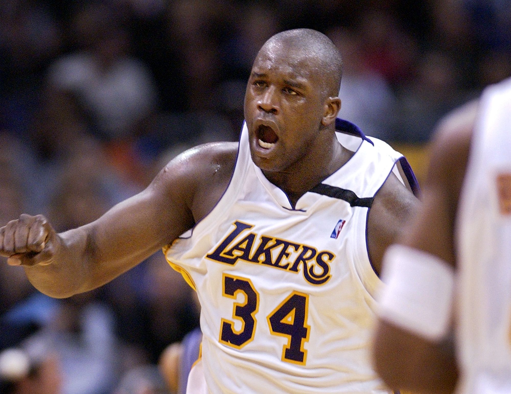 球员：你敢信？我都没看球门